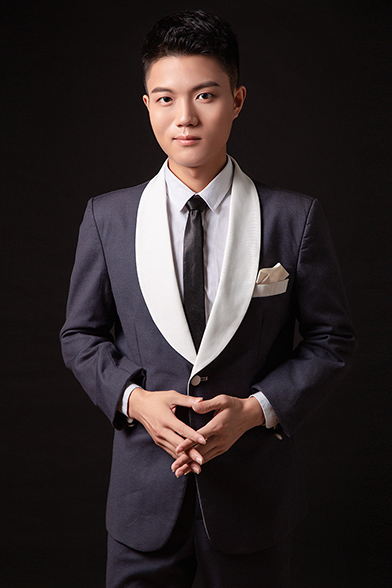 呂明 資深設(shè)計師